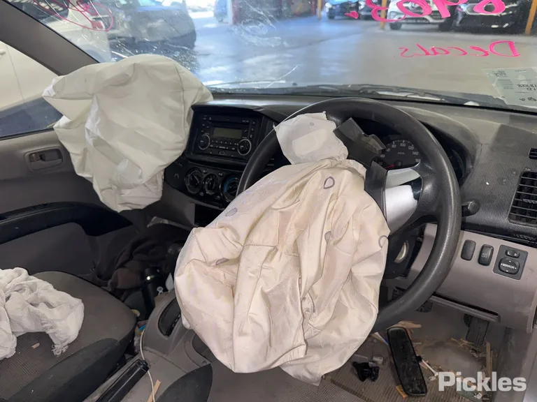 2013 Mitsubishi Triton Used VIN MMAERKA40CD025370 – photo 21