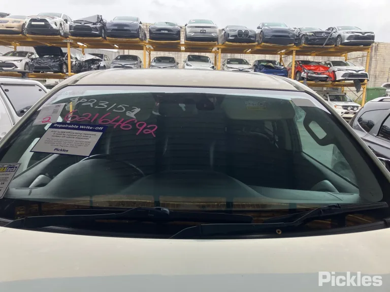 2017 Mitsubishi Pajero Sport Damaged VIN MMAGUKS10HH008061 – undercarriage