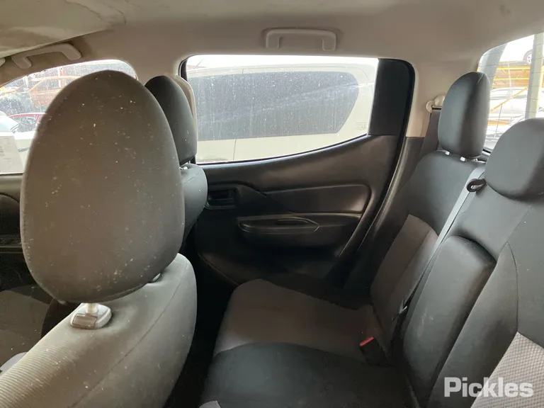 2020 Mitsubishi Triton Used VIN MMAJLKK10MH005527 – odometer reading