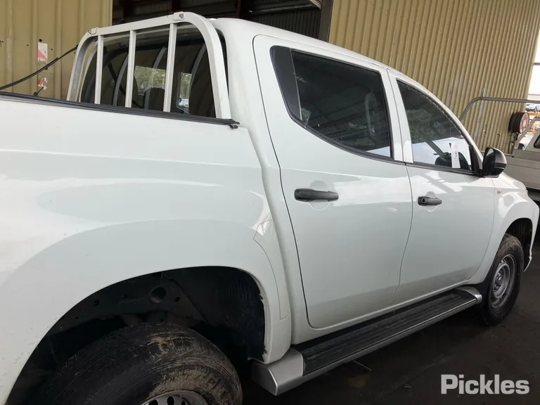 2020 Mitsubishi Triton Used VIN MMAJLKK10MH005527 – photo 12