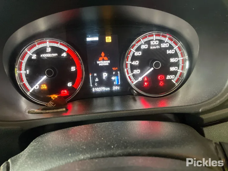 2021 Mitsubishi Triton Used VIN MMAJLKL10NH010723 – odometer reading