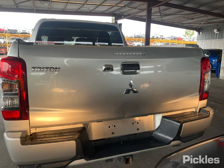 2021 Mitsubishi Triton Used VIN MMAJLKL10NH010723 – photo 13