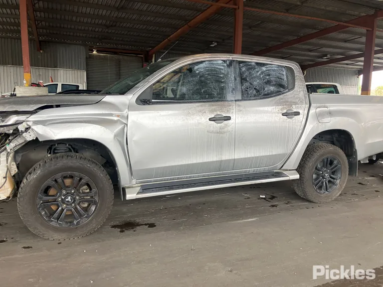 2021 Mitsubishi Triton Used VIN MMAJLKL10NH010723 – photo 24