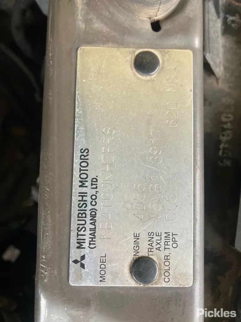 2013 Mitsubishi Triton Used VIN MMAJNKB40DD007367 – exterior detail