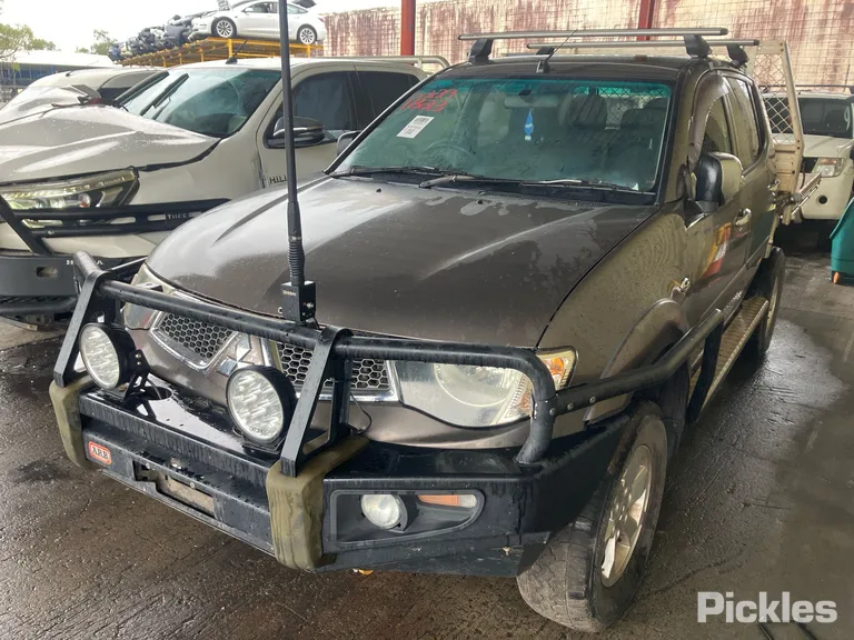 2013 Mitsubishi Triton Used VIN MMAJNKB40DD007367 – undercarriage