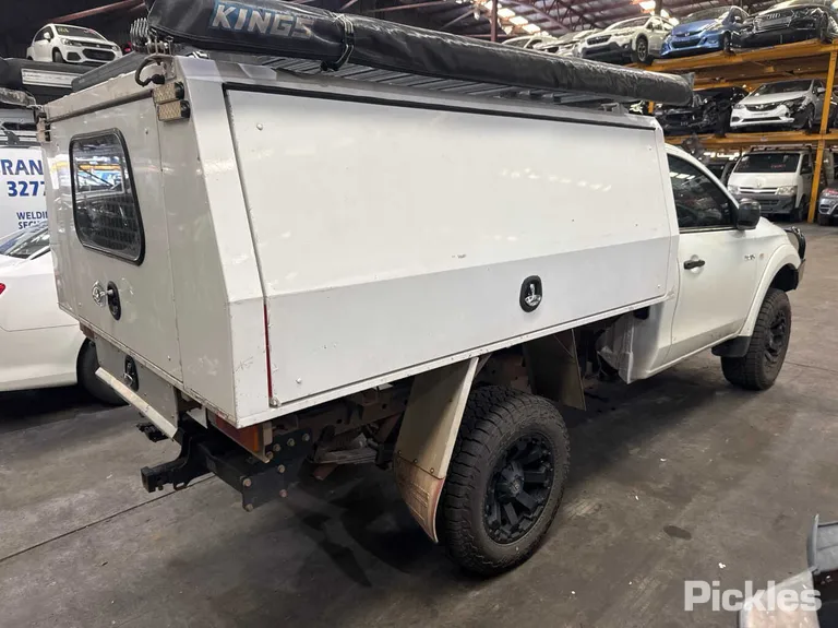 2017 Mitsubishi Triton Used VIN MMAYJKL10JH003680 – photo 14