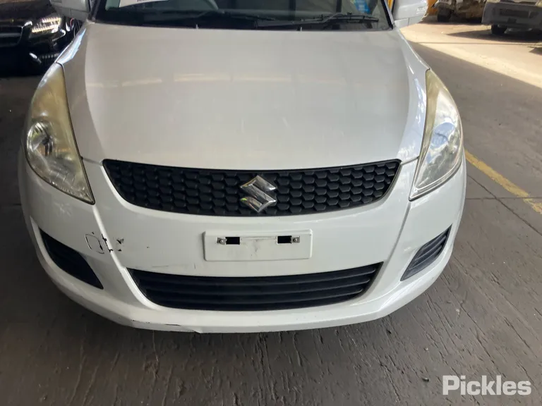 2013 Suzuki Swift Used VIN MMSHZC82S00104016 – exterior detail