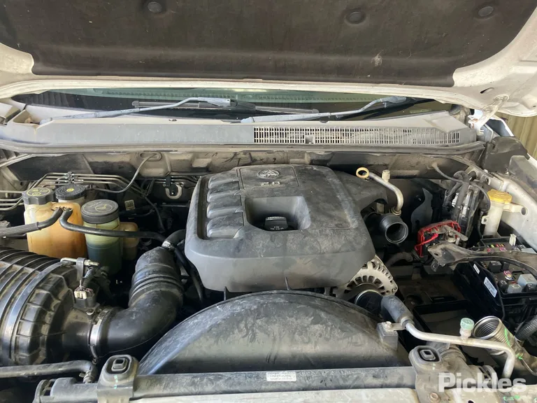 2014 Holden Colorado Used VIN MMU147DK0EH630037 – engine bay