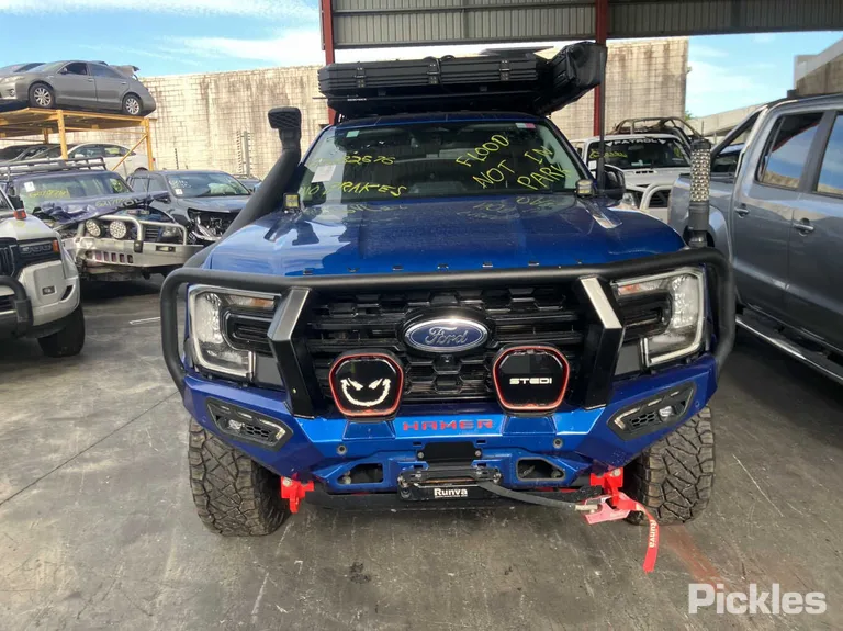 2024 Ford Everest Used VIN MNARXXMAWRRD47370 – undercarriage