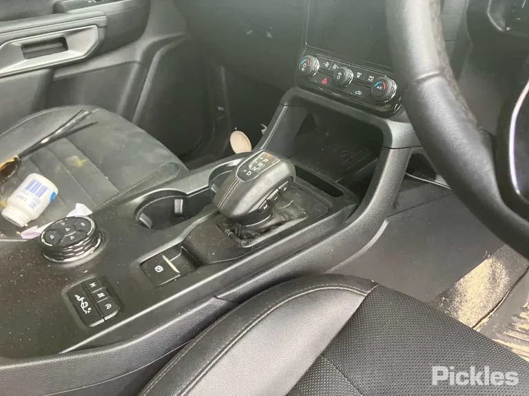 2024 Ford Everest Used VIN MNARXXMAWRRD47370 – photo 29