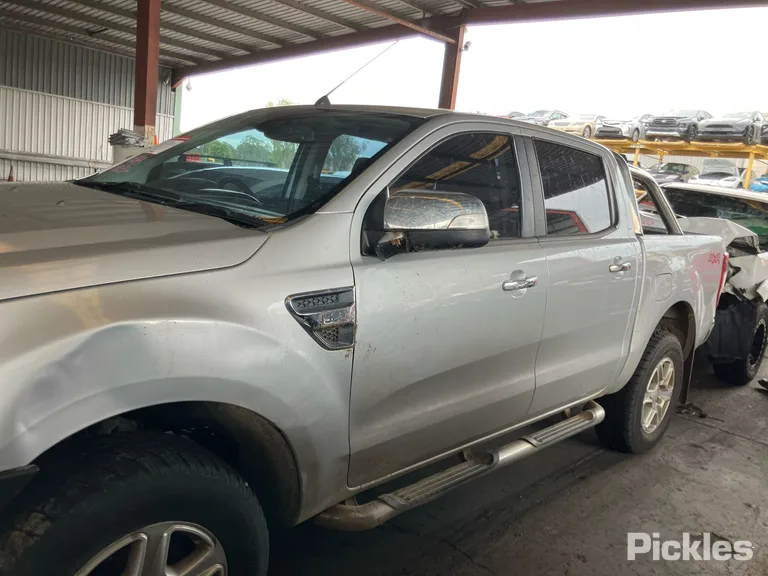 2014 Ford Ranger Used VIN MNAUMFF50EW274702 – dashboard