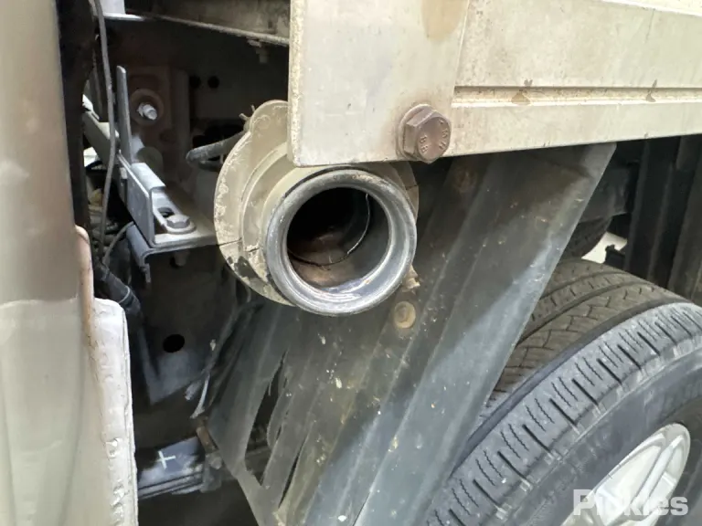 2012 Ford Ranger Damaged VIN MNAUMFF80CW114987 – trunk area