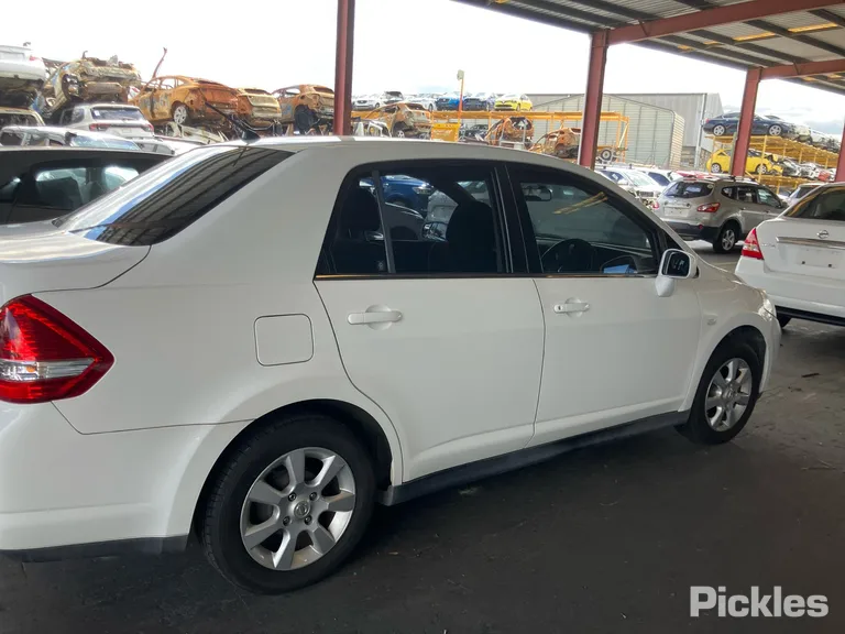 2007 Nissan Tiida Used VIN MNTBBAC11A0004647 – rear exterior