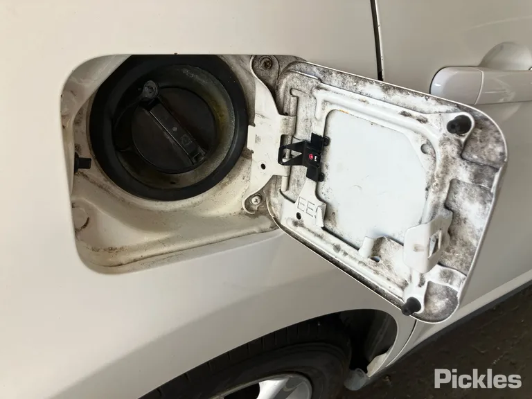 2007 Nissan Tiida Used VIN MNTBBAC11A0004647 – exterior detail