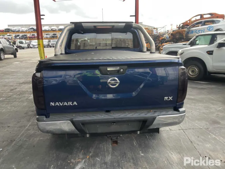 2016 Nissan Navara Damaged VIN MNTCB4D23A0021712 – photo 18