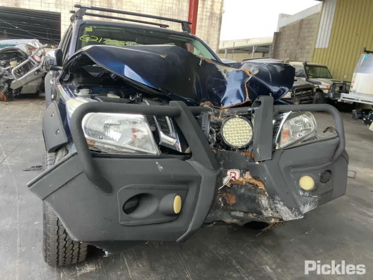 2016 Nissan Navara Damaged VIN MNTCB4D23A0021712 – photo 28
