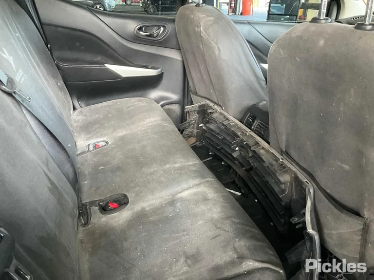2019 Nissan Navara VIN MNTCB4D23A0059041