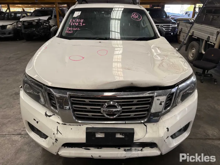 2019 Nissan Navara Damaged VIN MNTCB4D23A0059113 – engine bay