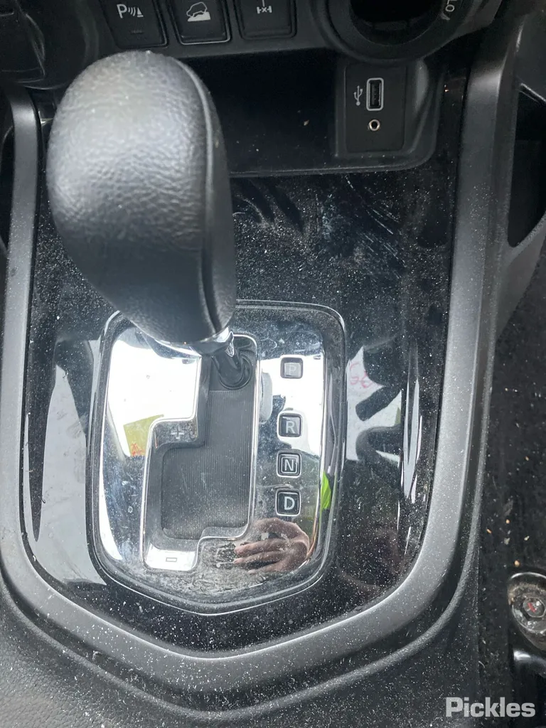 2023 Nissan Navara Used VIN MNTCBND23A0025199 – undercarriage
