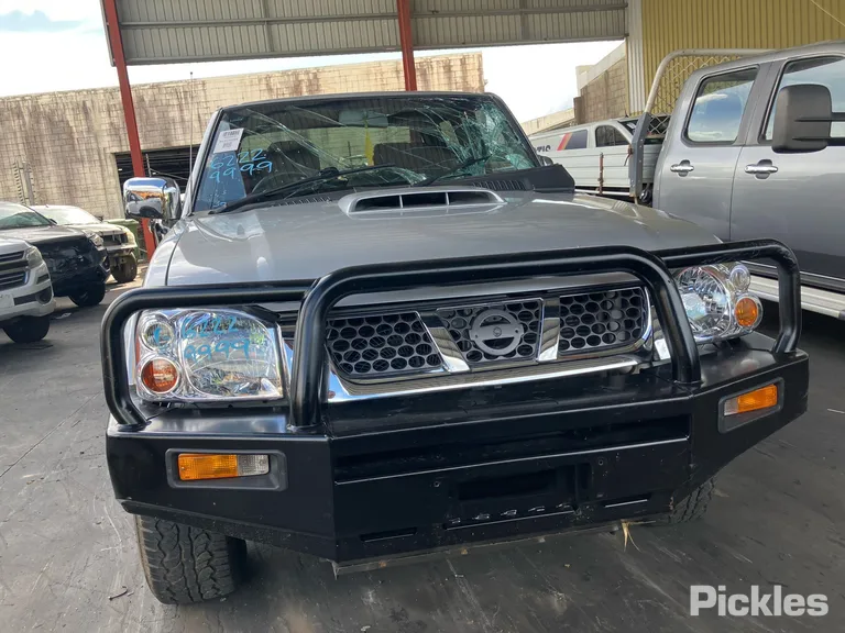 2014 Nissan Navara Used VIN MNTCPUD22A0023470 – side profile