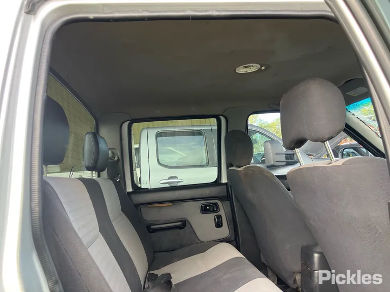2014 Nissan Navara Used VIN MNTCPUD22A0023470 – dashboard