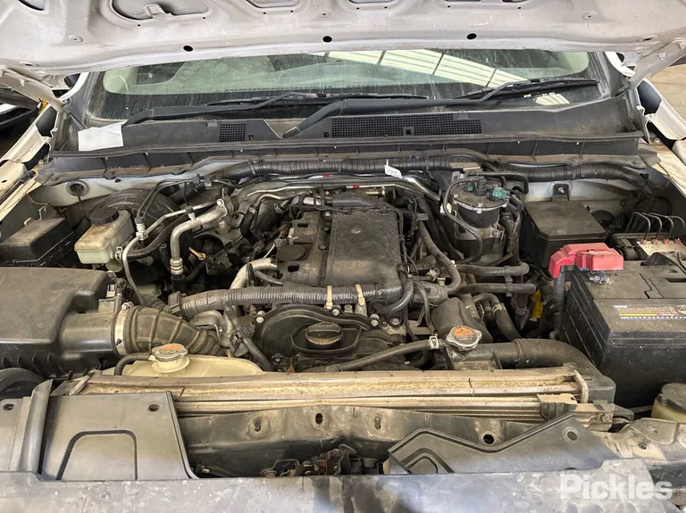 2015 Nissan Navara VIN MNTDB4D23A0000185