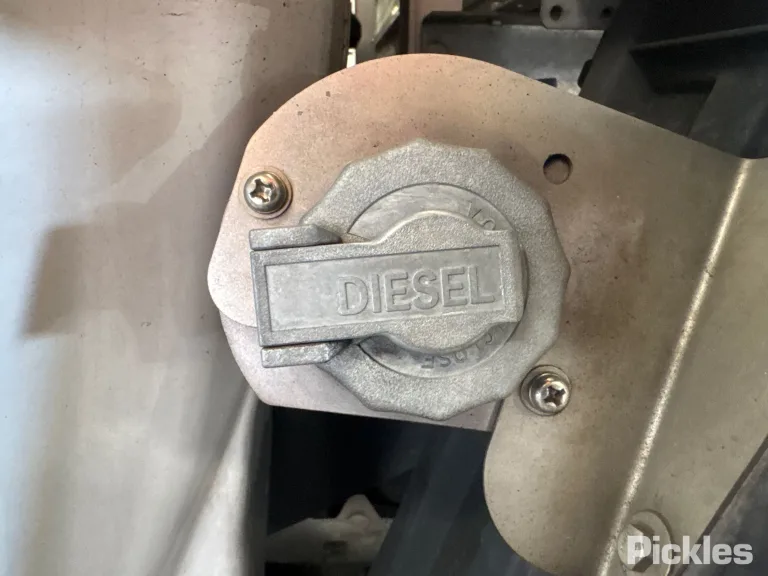 2024 Mazda BT-50 Damaged VIN MP2TFS40JRT403798 – exterior detail