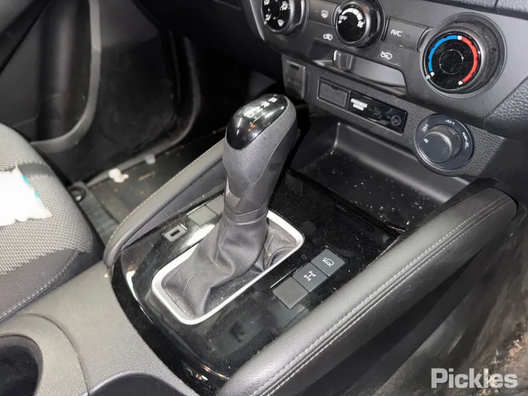 2024 Mazda BT-50 Damaged VIN MP2TFS40JRT403798 – photo 13