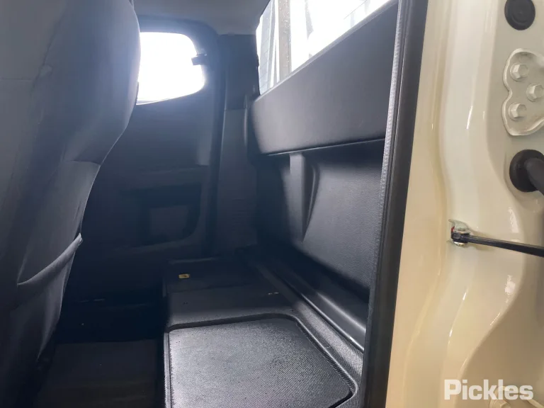 2024 Mazda BT-50 Damaged VIN MP2TFS40JRT406124 – rear exterior