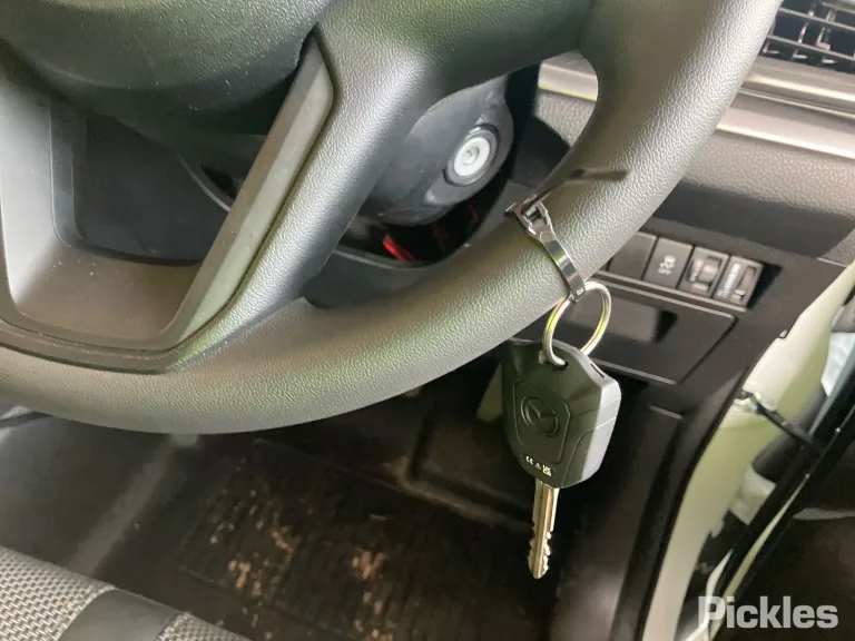 2024 Mazda BT-50 Damaged VIN MP2TFS40JRT406124 – exterior detail