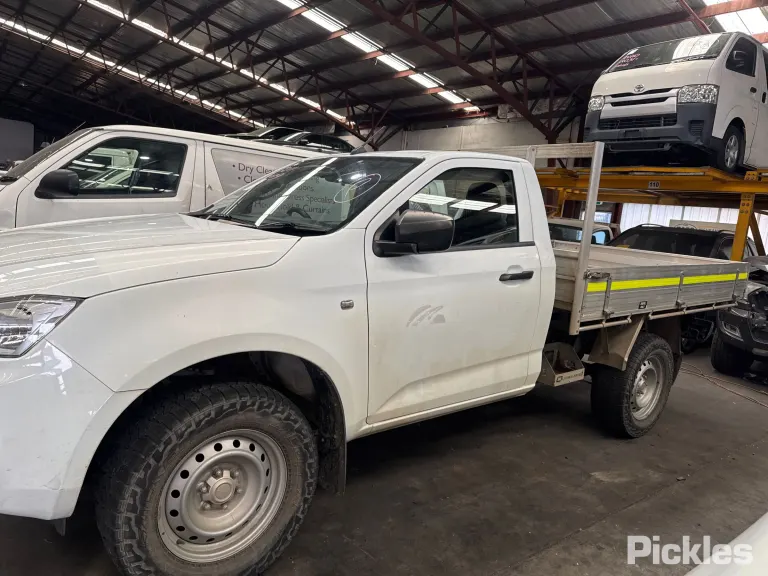 2021 Isuzu D-MAX Damaged VIN MPATFR40JMT007631 – photo 13 2021 Isuzu D-MAX Damaged VIN MPATFR40JMT007631 – photo 13