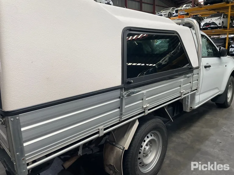 2023 Isuzu D-MAX Used VIN MPATFR40JPT002946 – rear exterior