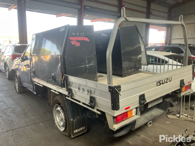 2024 Isuzu D-MAX Used VIN MPATFR87JRT003169 – photo 14 2024 Isuzu D-MAX Used VIN MPATFR87JRT003169 – photo 14