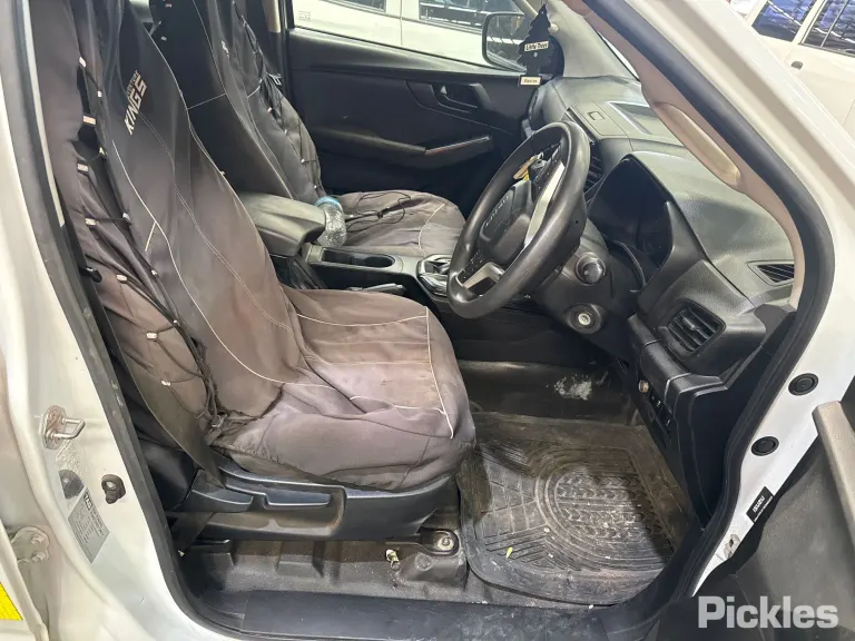 2022 Isuzu D-MAX Damaged VIN MPATFS40JPG002452 – photo 17