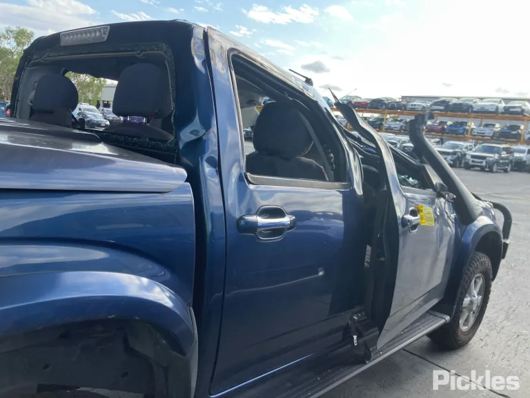 2009 Isuzu D-MAX Damaged VIN MPATFS85H9T102181 – photo 16