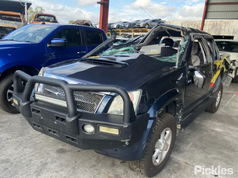 2009 Isuzu D-MAX Damaged VIN MPATFS85H9T102181 – photo 21