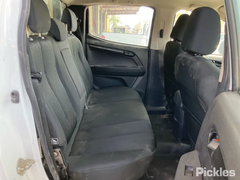 2019 Isuzu D-MAX Damaged VIN MPATFS85JKT010027 – exterior detail 2019 Isuzu D-MAX Damaged VIN MPATFS85JKT010027 – exterior detail