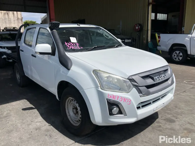 2019 Isuzu D-MAX Damaged VIN MPATFS85JKT010027 – photo 11 2019 Isuzu D-MAX Damaged VIN MPATFS85JKT010027 – photo 11