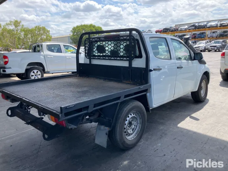 2019 Isuzu D-MAX Damaged VIN MPATFS85JKT010027 – photo 27 2019 Isuzu D-MAX Damaged VIN MPATFS85JKT010027 – photo 27