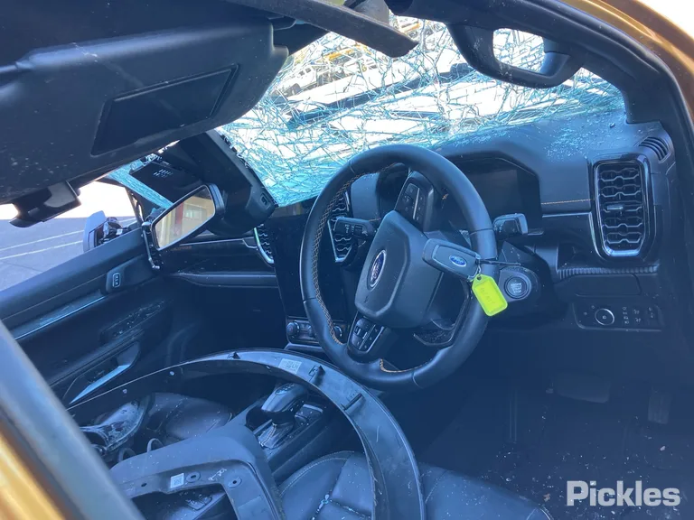 2025 Ford Ranger Used VIN MPBCMFF70SX708405 – exterior detail