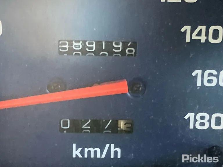 2000 Toyota Hilux Used VIN MR033UNE907000766 – photo 24