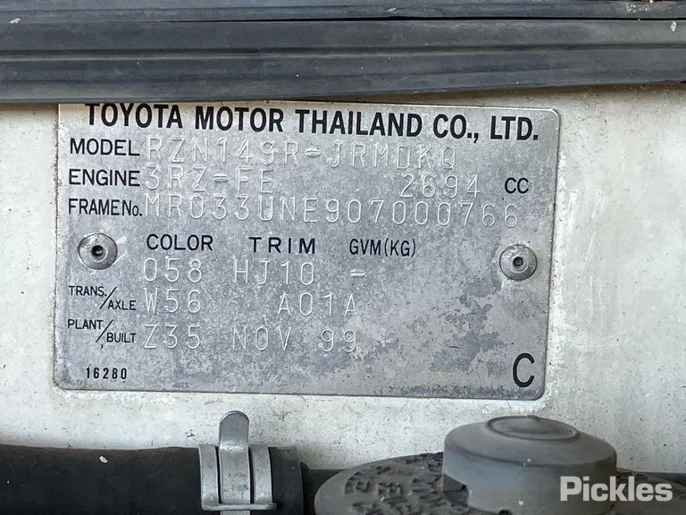 2000 Toyota Hilux Used VIN MR033UNE907000766 – photo 25