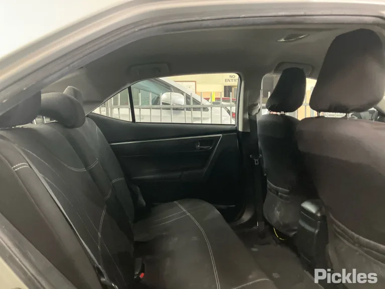 2018 Toyota Corolla Damaged VIN MR053REH205312026 – photo 17