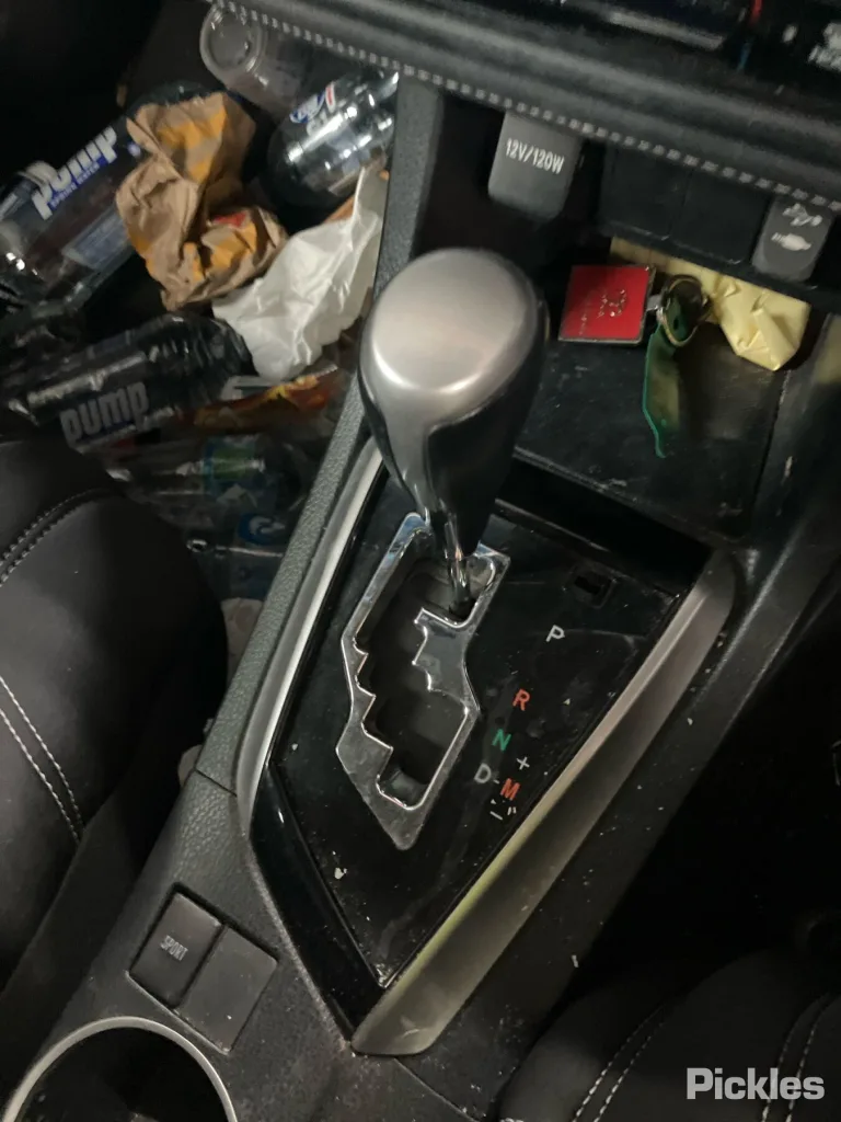 2018 Toyota Corolla Damaged VIN MR053REH205312026 – photo 24