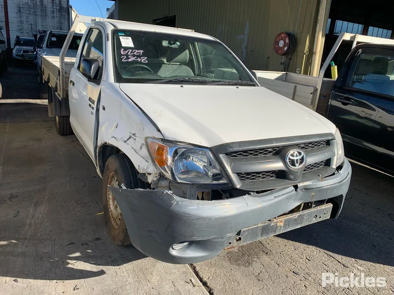 2005 Toyota Hilux Used VIN MR0CU12G400002336 – photo 18