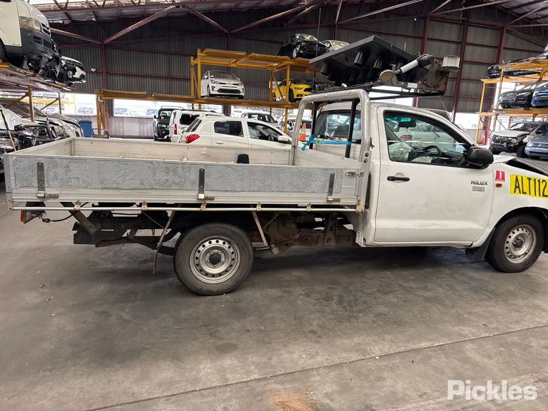 2013 Toyota Hilux Used VIN MR0CX12G300103035 – photo 13