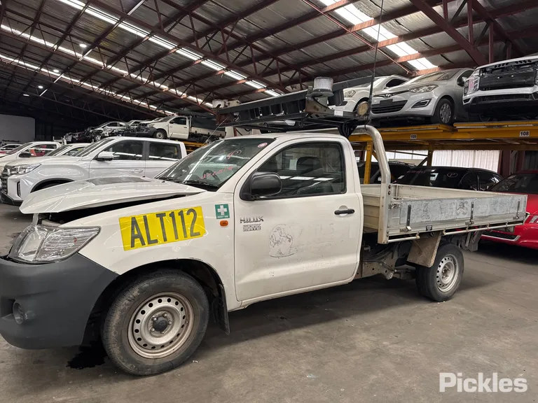 2013 Toyota Hilux Used VIN MR0CX12G300103035 – photo 22