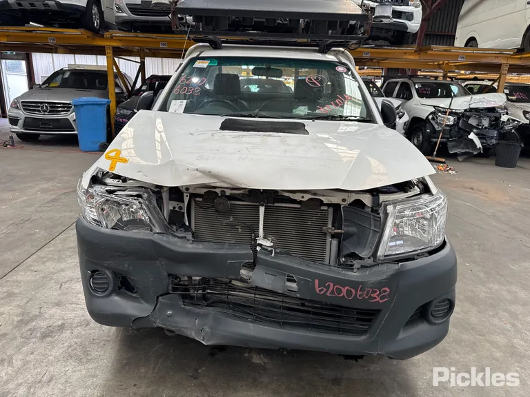 2013 Toyota Hilux Used VIN MR0CX12G300103035 – photo 29