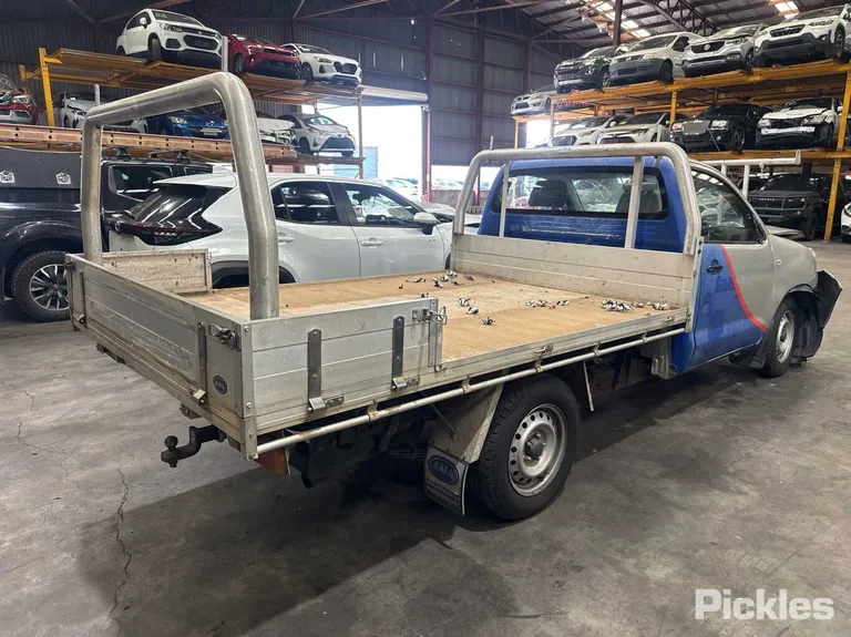 2011 Toyota Hilux Used VIN MR0CX12G700071870 – interior seats