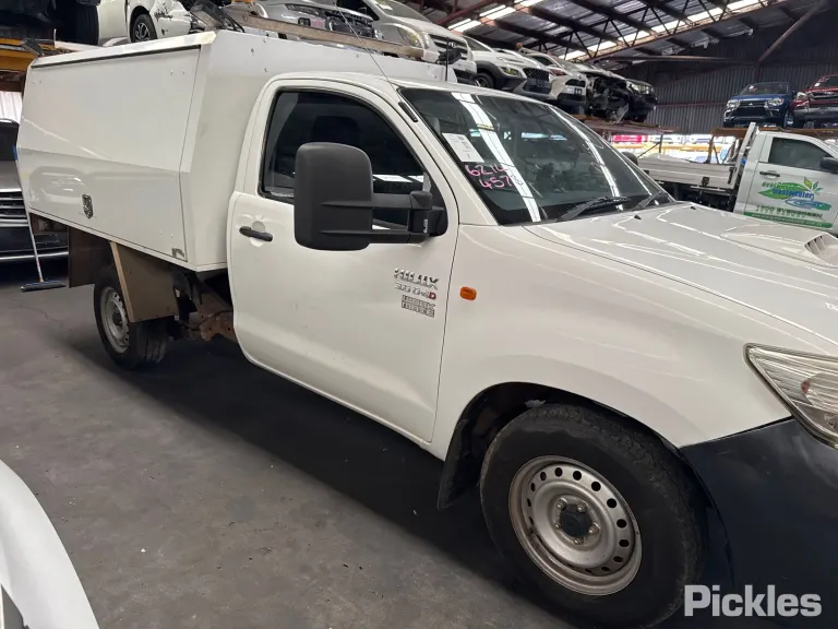 2015 Toyota Hilux Damaged VIN MR0CZ12G900039268 – dashboard